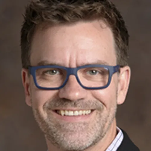 Photo of Stephen Russell
